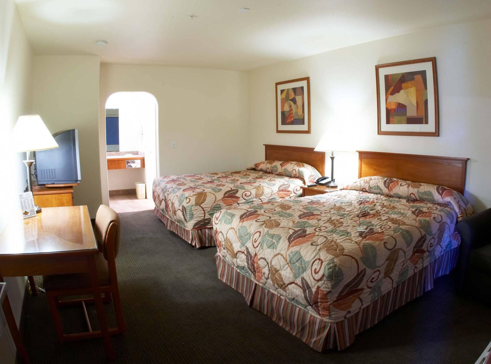 Days Inn By Wyndham Arroyo Grande Pismo Beach Buitenkant foto