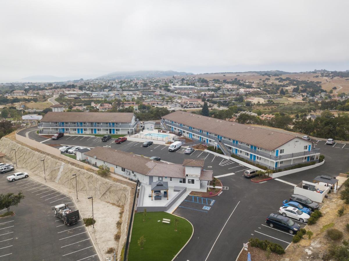 Days Inn By Wyndham Arroyo Grande Pismo Beach Buitenkant foto