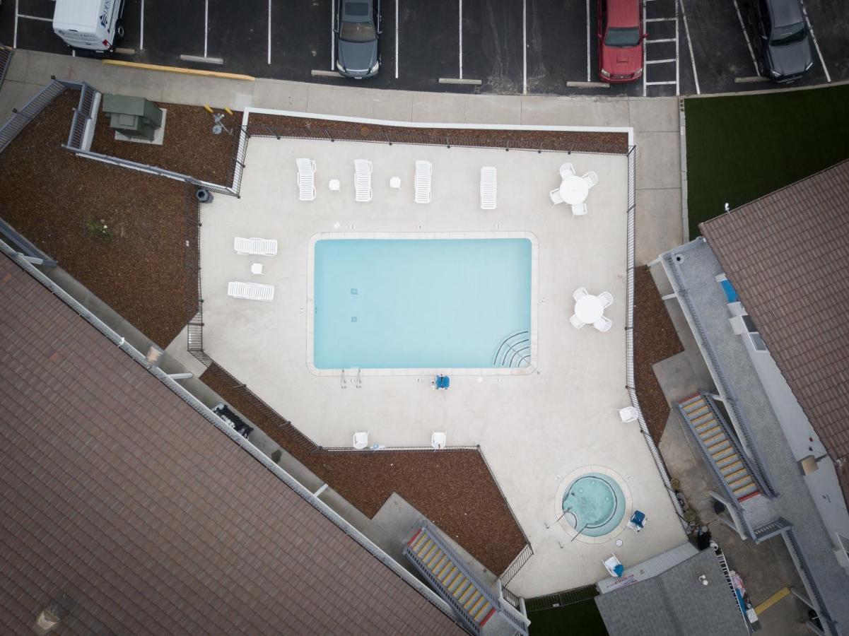 Days Inn By Wyndham Arroyo Grande Pismo Beach Buitenkant foto