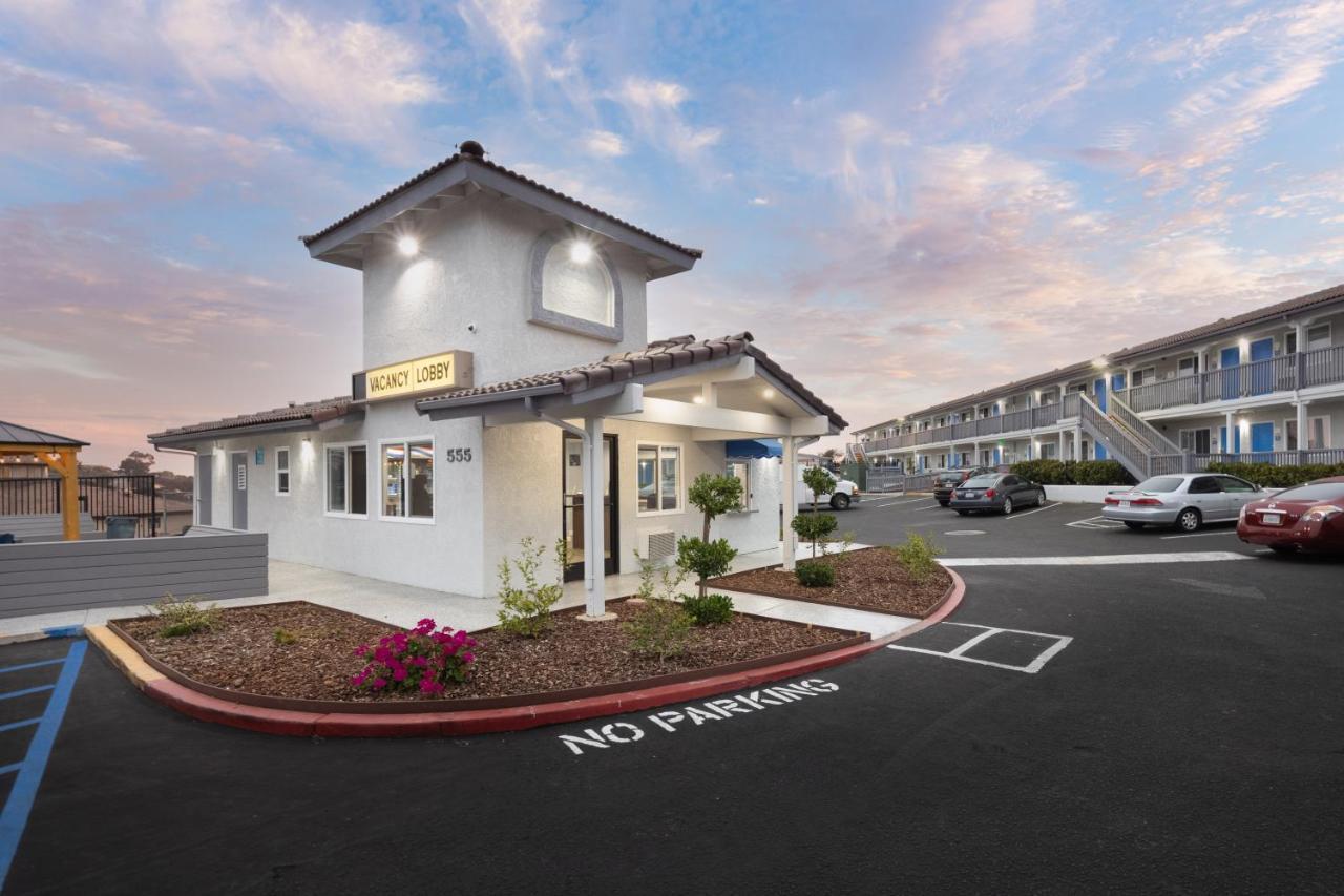 Days Inn By Wyndham Arroyo Grande Pismo Beach Buitenkant foto
