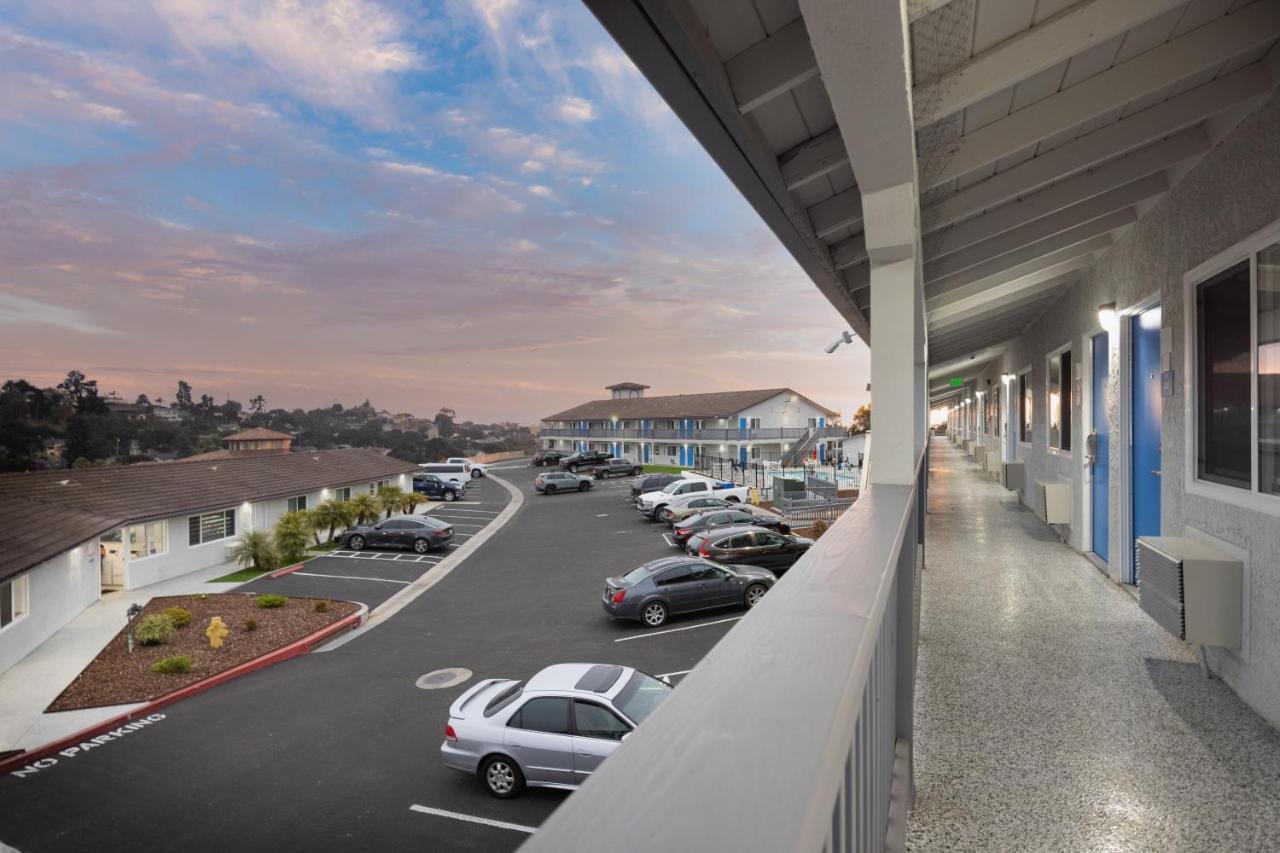 Days Inn By Wyndham Arroyo Grande Pismo Beach Buitenkant foto