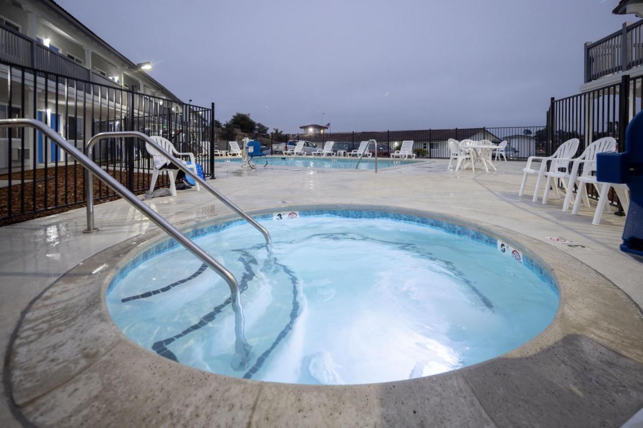 Days Inn By Wyndham Arroyo Grande Pismo Beach Buitenkant foto