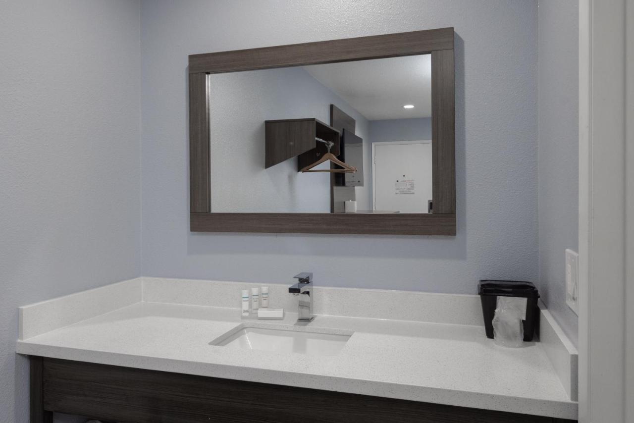 Days Inn By Wyndham Arroyo Grande Pismo Beach Buitenkant foto