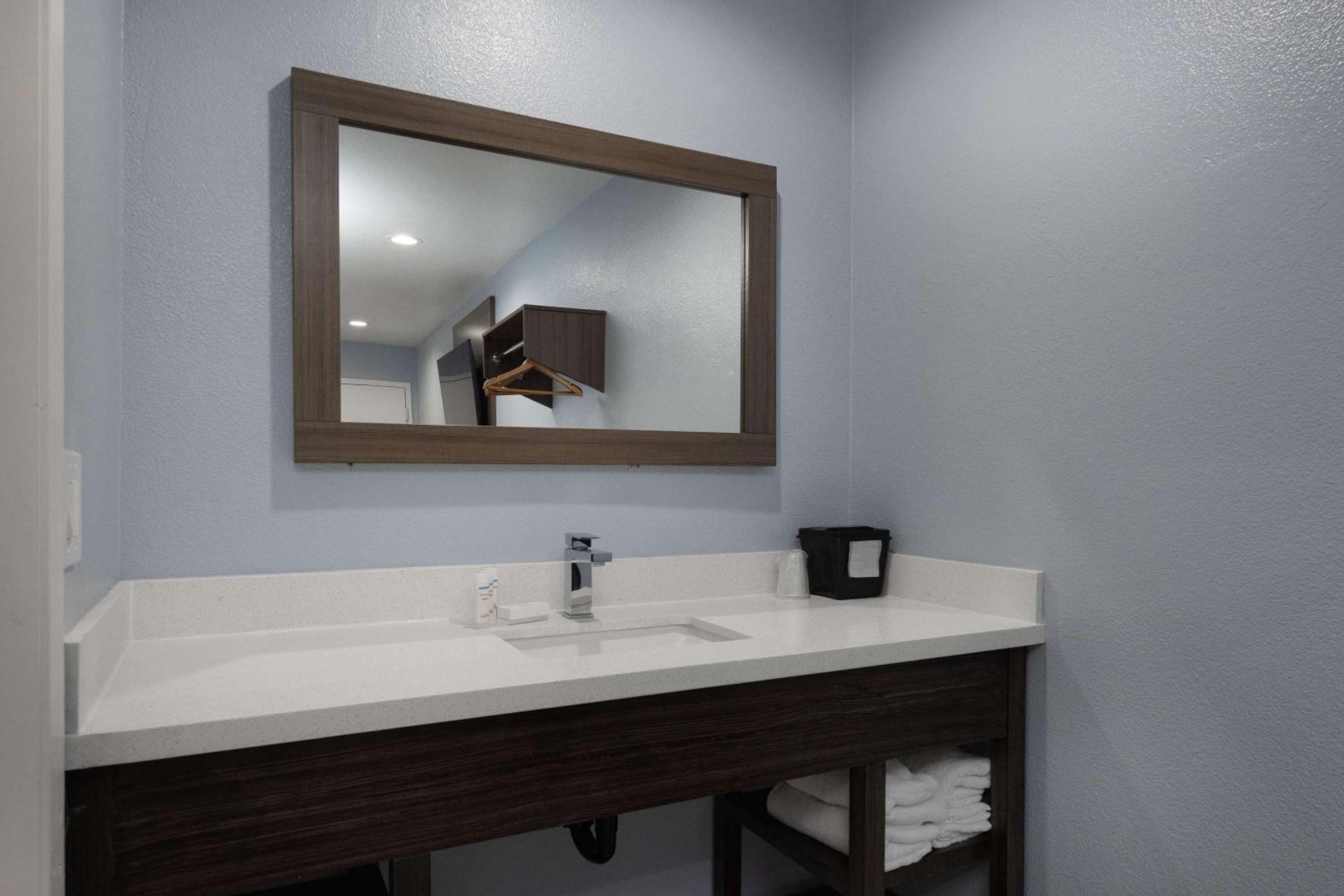 Days Inn By Wyndham Arroyo Grande Pismo Beach Buitenkant foto